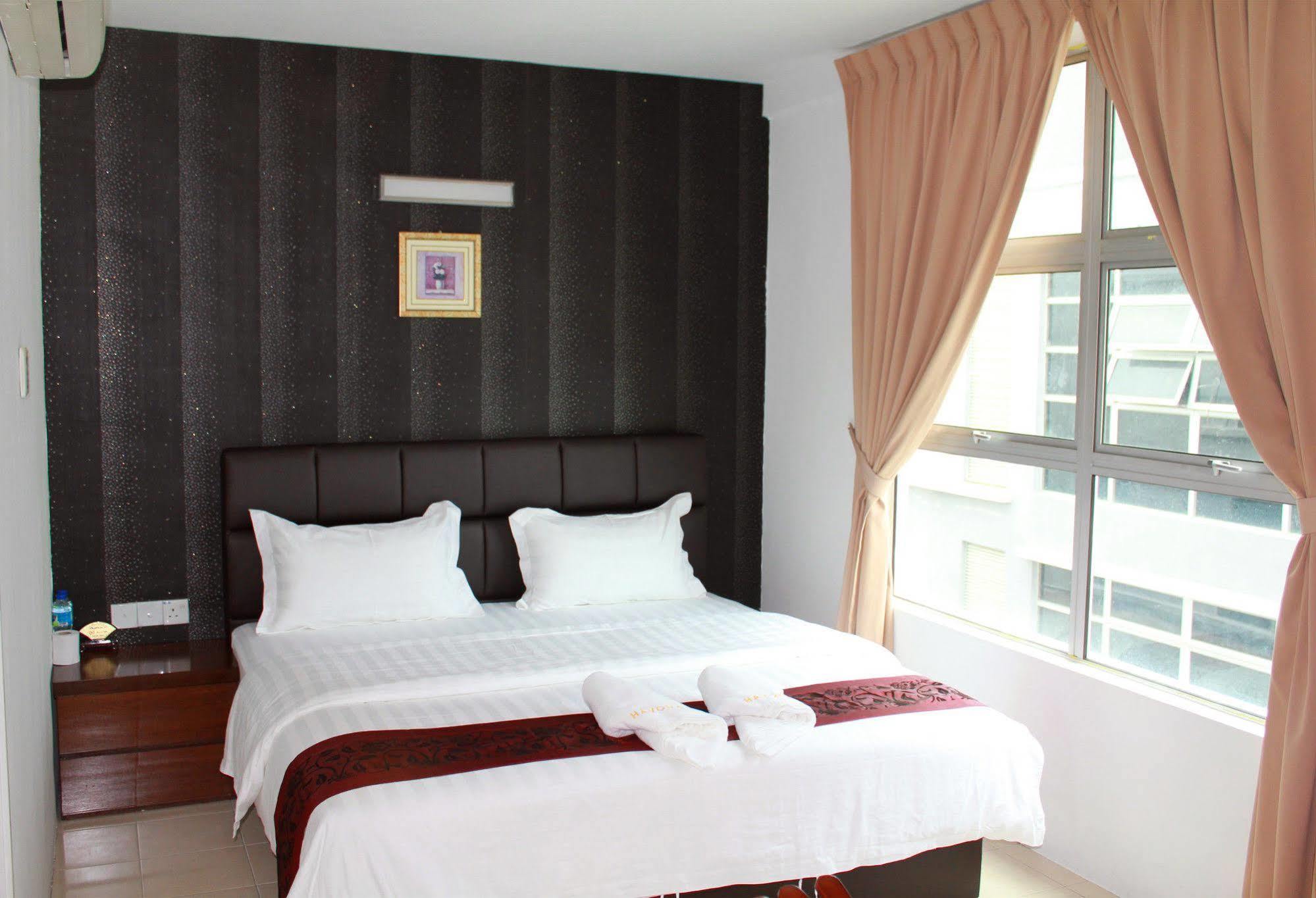 Havona Hotel - Taman Tropika קולאי מראה חיצוני תמונה