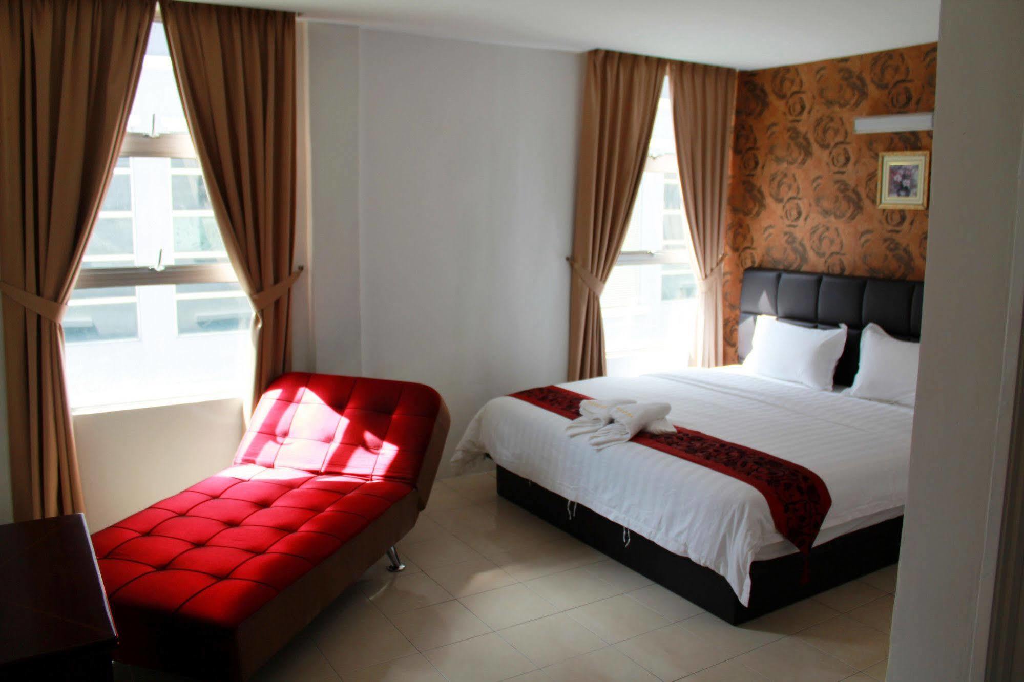 Havona Hotel - Taman Tropika קולאי מראה חיצוני תמונה