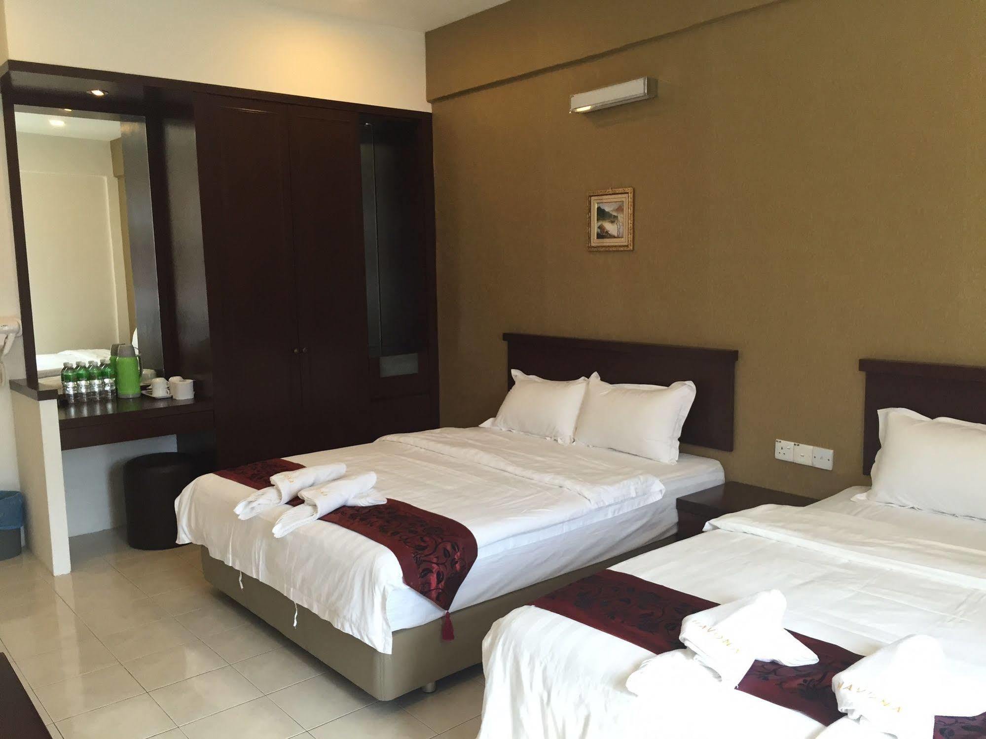 Havona Hotel - Taman Tropika קולאי מראה חיצוני תמונה